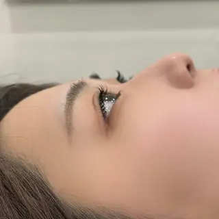 マツエク・マツパ alu所属・alu yuinaのヘアスタイル