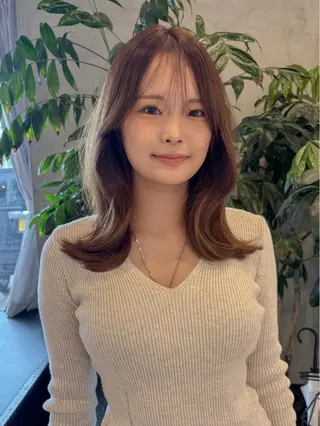 ミディアム シャドウパーマ/ツイ スト/近藤百華🎀のヘアスタイル