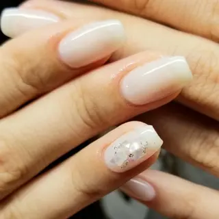 ネイル L'instant  Nail Artzのネイルデザイン