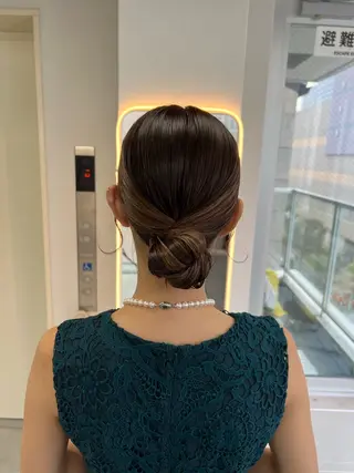 ロング maya レイヤーカットのヘアスタイル