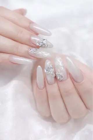 ネイル ANNA NAIL SALON所属・チャン ティ ジエンのネイルデザイン