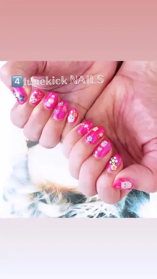 ネイル 4tunekick NAILS(フォーチュンキックネイルズ)所属・光森 淳子のネイルデザイン