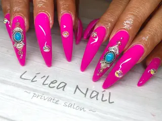 ロング ネイル Li'leaNail AINAのネイルデザイン