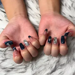 セミロング mao .のネイルデザイン