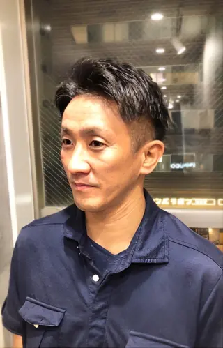 ショート メンズ _WHITE＋ 南海難波店所属・射場 達也のヘアスタイル