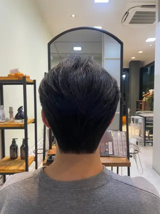 ショート メンズ wakana／ メンズカット／カラーのヘアスタイル