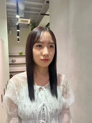 セミロング AI /暖色カラー /ゆるふわstyleのヘアスタイル