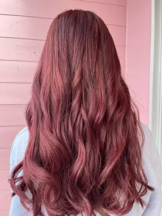 ロング カラー 個性派/ハイトーン ✨✨　稲吉菜々美のヘアスタイル