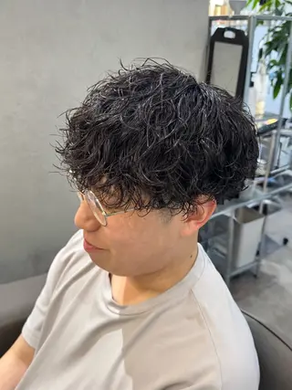 ショート パーマ メンズ Salon de Qualia(サロンドクオリア)所属・杉下　涼/ハイトーン /髪質改善/パーマのヘアスタイル