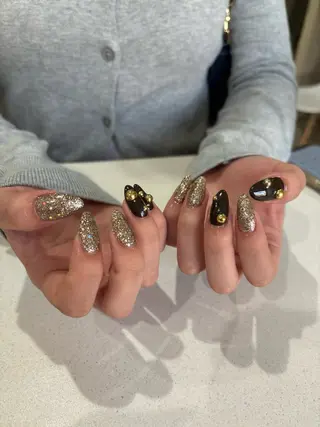 ロング m ú t e.所属・wakana  ︎︎のネイルデザイン