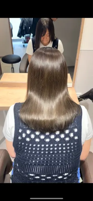 ミディアム カラー SALOWIN神戸三宮店所属・【美髪を叶える】中谷 彰宏（アキ)のヘアスタイル