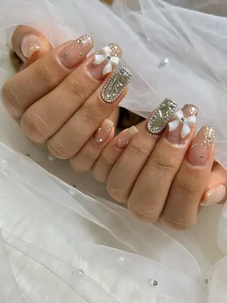 ネイル EmaNail天満橋店所属・EmaNail Risaのネイルデザイン