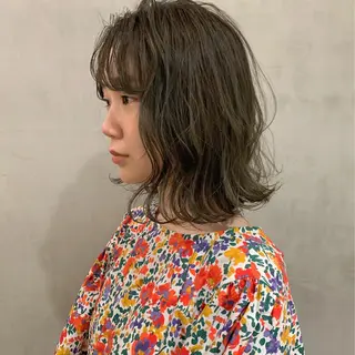 ミディアム カラー アンニュイヘア🪽 ayumiのヘアスタイル
