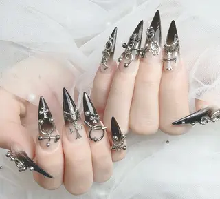 ネイル Gote Kawa nail salonのネイルデザイン