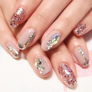 ネイル 山田 麻衣のネイルデザイン