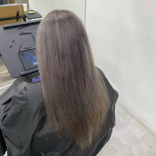 ロング カラー Welring hair salon所属・Runa/大人 かわいいハイトーンのヘアスタイル