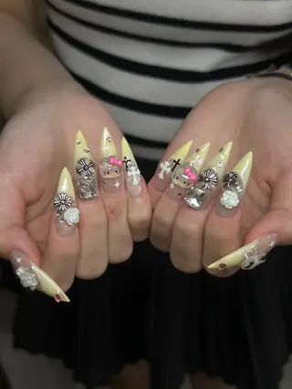 ネイル Haluca 長さ出し🍀のネイルデザイン