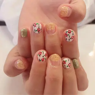 カラー ネイル Q Free nailsのネイルデザイン
