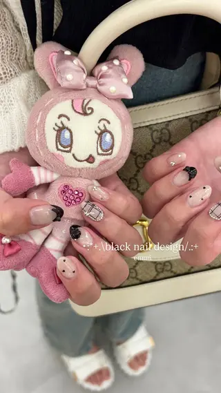 ネイル GO TODAY SHAiRE SALON 表参道colore店所属・emmi nailのネイルデザイン