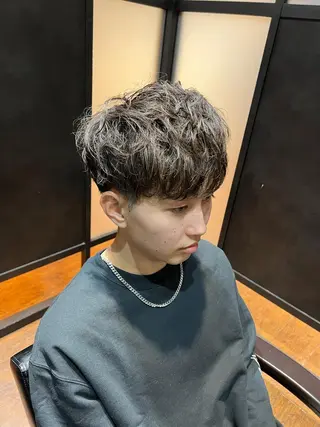 パーマ メンズ newi TATSUのヘアスタイル