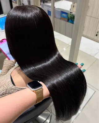 ロング カラー 🫧うる艶ハイトーン 🫧💘サヤ💘のヘアスタイル