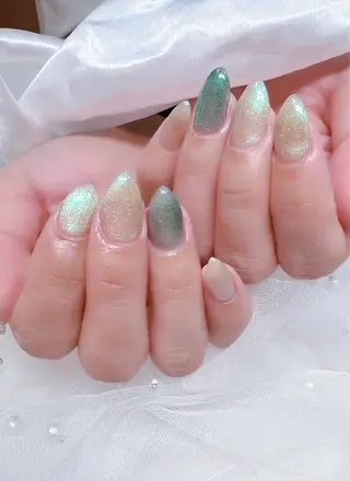 ネイル 高島 夏海のネイルデザイン