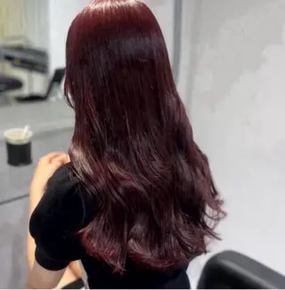 ロング カラー 🫧うる艶トレンド 🫧透明感カラーのヘアスタイル