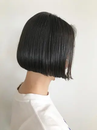 ショート ベージュカラー🤎 鈴木サトミのヘアスタイル