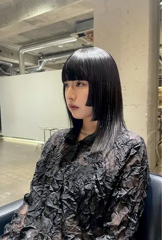 ミディアム suu 渋谷所属・Mirai /ナチュラルモードのヘアスタイル