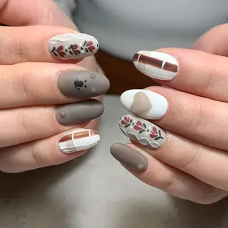 ネイル atelier　FIORITURA所属・FIORITURA aiのネイルデザイン