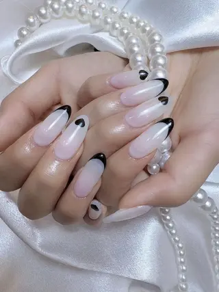 ネイル RAFFINE 月🦋🩵のネイルデザイン