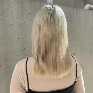 ミディアム ブリーチカラー特化 碇　英朗のヘアスタイル