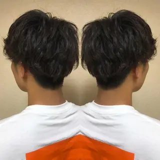 パーマ メンズ 透明感カラー・ 髪質改善🩵イケダのヘアスタイル