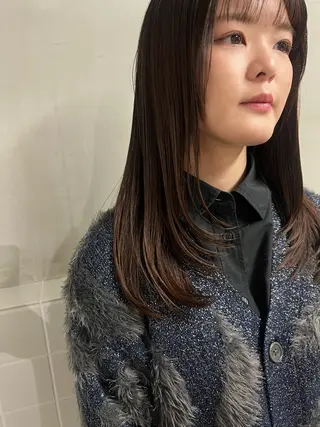 セミロング Loem【ロエム】所属・RINA 【Loem】のヘアスタイル