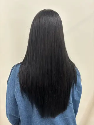 ロング カラー サアヤ/ SYS by fitのヘアスタイル