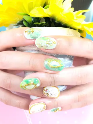 ネイル ユリシスネイル 担当近藤のネイルデザイン