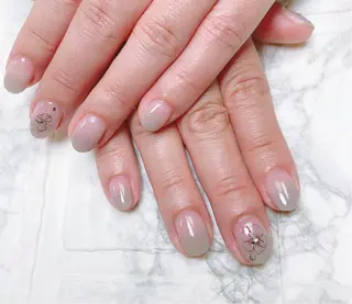 ネイル Nailsalon Eve（イヴ）のネイルデザイン