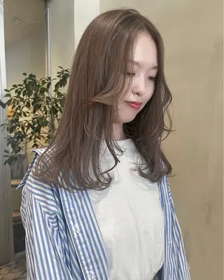 セミロング カラー nakahara madokaのヘアスタイル