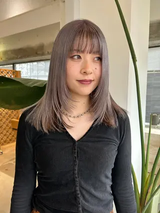 ロング nuu所属・💜ショート💜 ウルフ、ボブ二色亜美のヘアスタイル