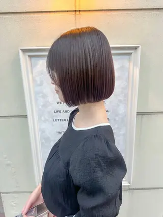 ショート ストンボブ/レイヤー 艶カラー💎ヒデジのヘアスタイル