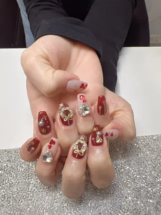 ネイル Guarendo錦糸町店所属・ガレンドウ 白澤 愛子のネイルデザイン