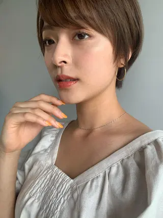 ショート カラー 透明感/オリーブ/ グレージュ/YUKAのヘアスタイル