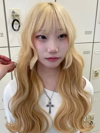 カラー mayu/ブリーチ/ layer/似合わせのヘアスタイル