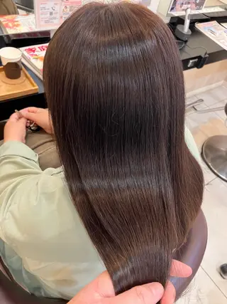 ミディアム yukari 艶髪ヘアのヘアスタイル