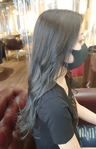 ロング カラー 艶髪✨ブリーチ職人 井手正康のヘアスタイル