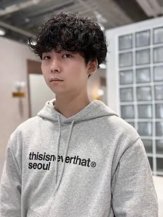 ショート garage.所属・吉田 慎冴/メンズパーマのヘアスタイル