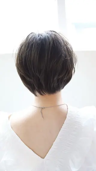 ショート カラー ETOILE+/ 吉住奈々子のヘアスタイル