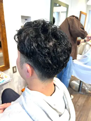 パーマ メンズ 佐藤 茉実のヘアスタイル