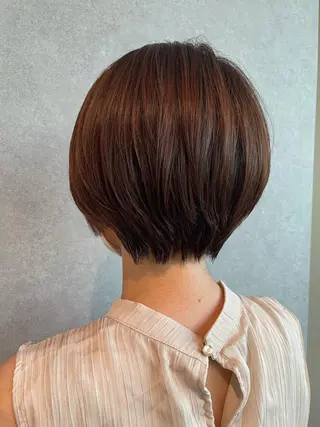 ショート gotoday　shaire　saron所属・miu. ボブ/透け感カラーのヘアスタイル