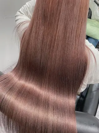 ロング カラー ikuma/ ミルクティーのヘアスタイル